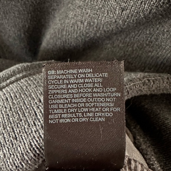 The North Face gray zip up sweater - Picture 7 of 10
